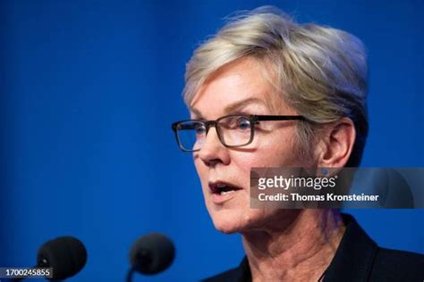 1,980 Jennifer Granholm Photos & High